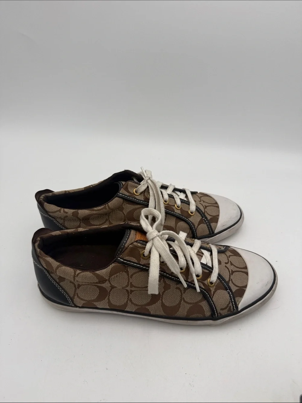 Coach Tan/Brown Signature Canvas Lace-Up Sneakers women 12 casual Y2K vacation